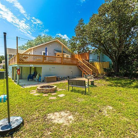 Gorgeous Centrally Located Ocean View 2 King, Huge Private Yard & Deck, Firepit, Bbq, & Game Tables Myrtle Beach Zewnętrze zdjęcie
