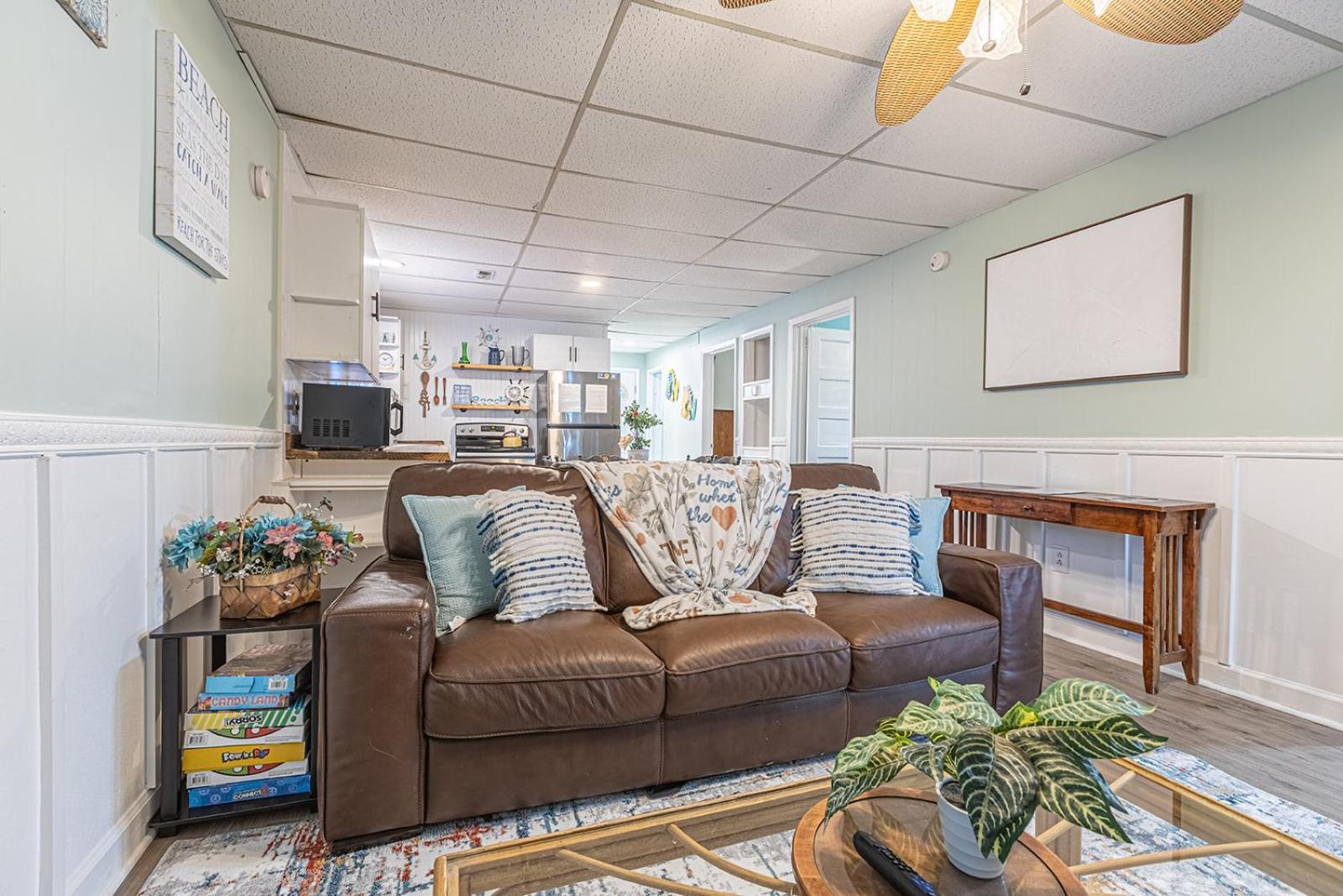 Gorgeous Centrally Located Ocean View 2 King, Huge Private Yard & Deck, Firepit, Bbq, & Game Tables Myrtle Beach Zewnętrze zdjęcie