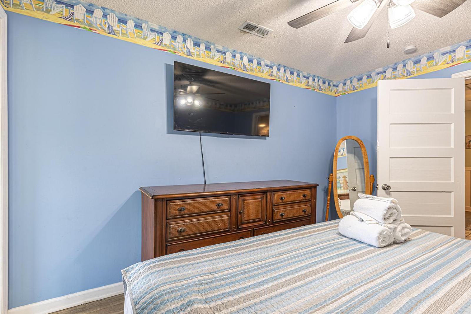 Gorgeous Centrally Located Ocean View 2 King, Huge Private Yard & Deck, Firepit, Bbq, & Game Tables Myrtle Beach Zewnętrze zdjęcie
