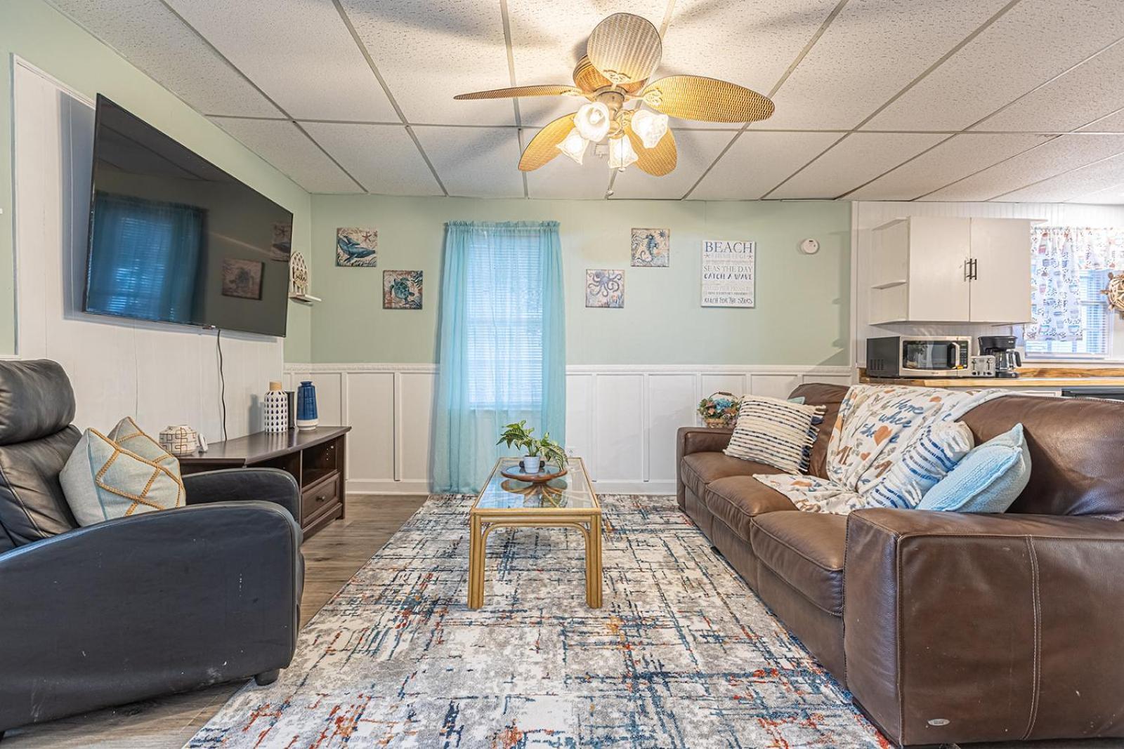 Gorgeous Centrally Located Ocean View 2 King, Huge Private Yard & Deck, Firepit, Bbq, & Game Tables Myrtle Beach Zewnętrze zdjęcie