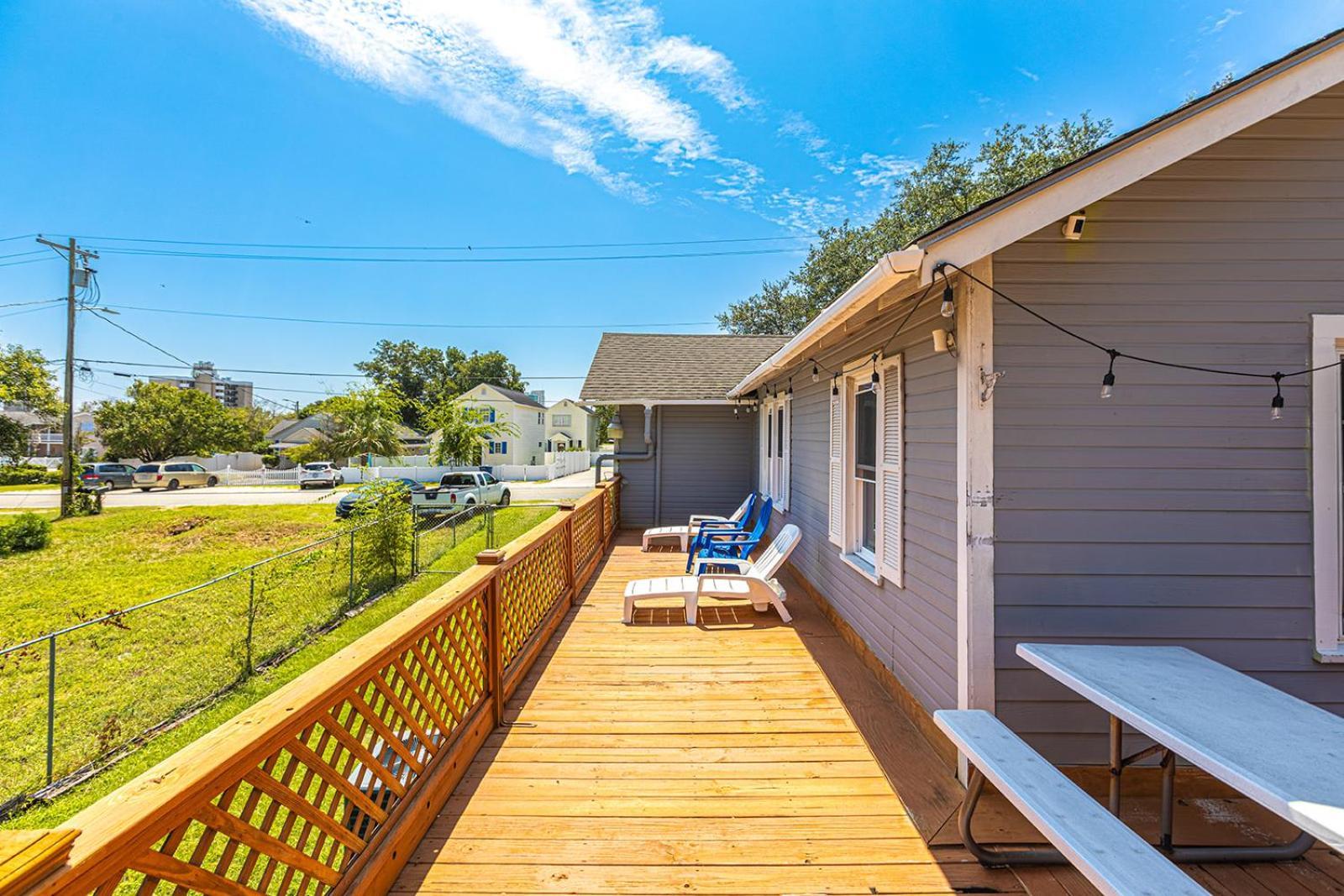 Gorgeous Centrally Located Ocean View 2 King, Huge Private Yard & Deck, Firepit, Bbq, & Game Tables Myrtle Beach Zewnętrze zdjęcie
